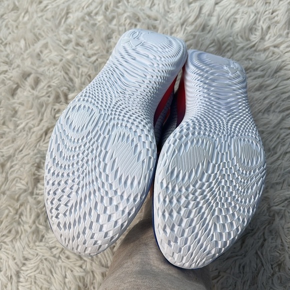 Under Armour Women's Flow Velociti Running Shoes - Picture 6 of 7